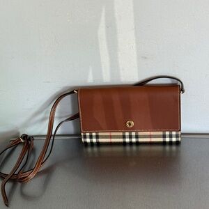 Burberry Hannah Cross body bag